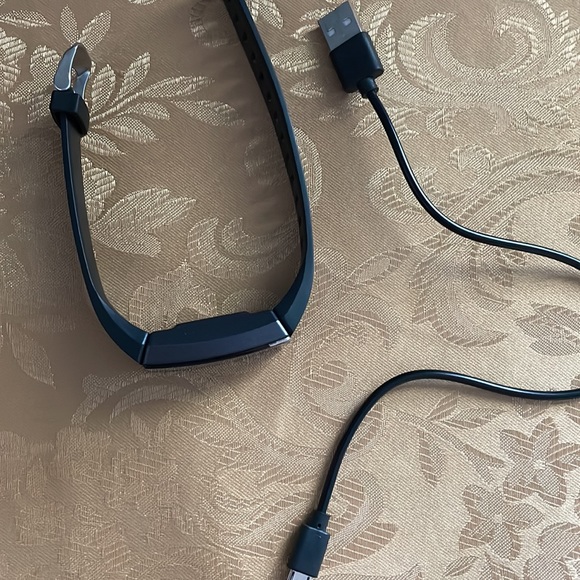 Fitness tracker watch - Picture 7 of 13